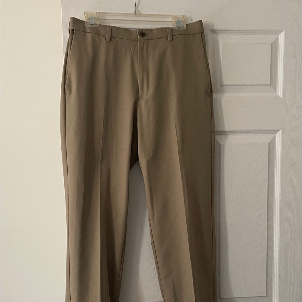 Haggar Men's Khaki Chinos
